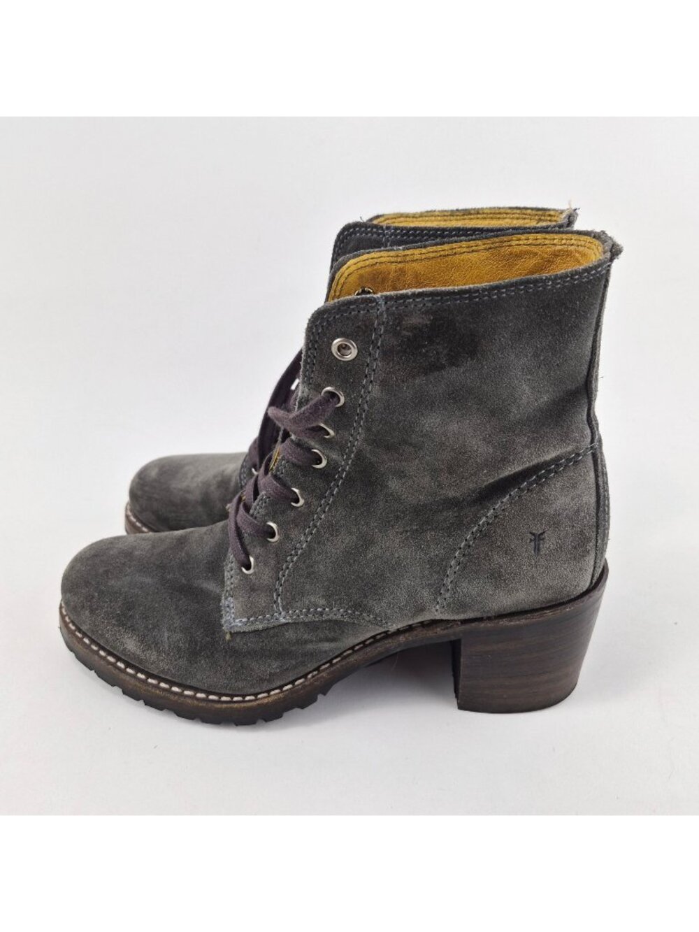 FRYE Sabrina 6G Lace Up Boots Grey Suede Vibram Lug Sole Size 7.5 M 911034